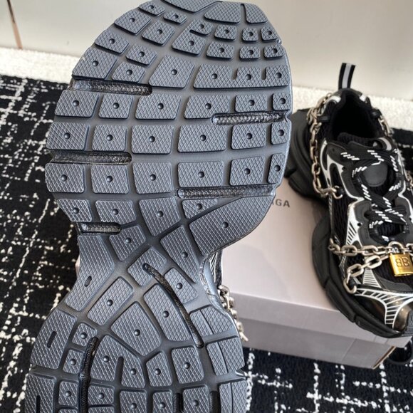 Balenciaga Men's Trainers - Picture 4 of 5